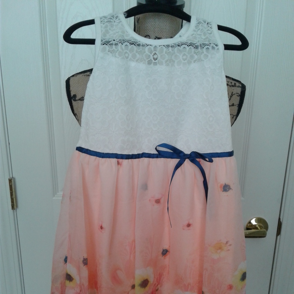 Girls flower dress